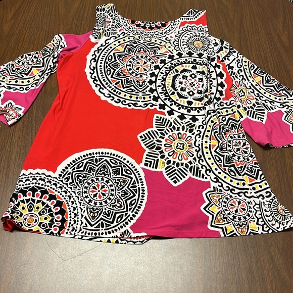 Coco Bianco cold shoulder top, size XL, NWT - Picture 8 of 13